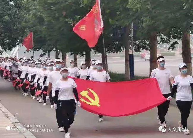 彩丽公主日常装扮